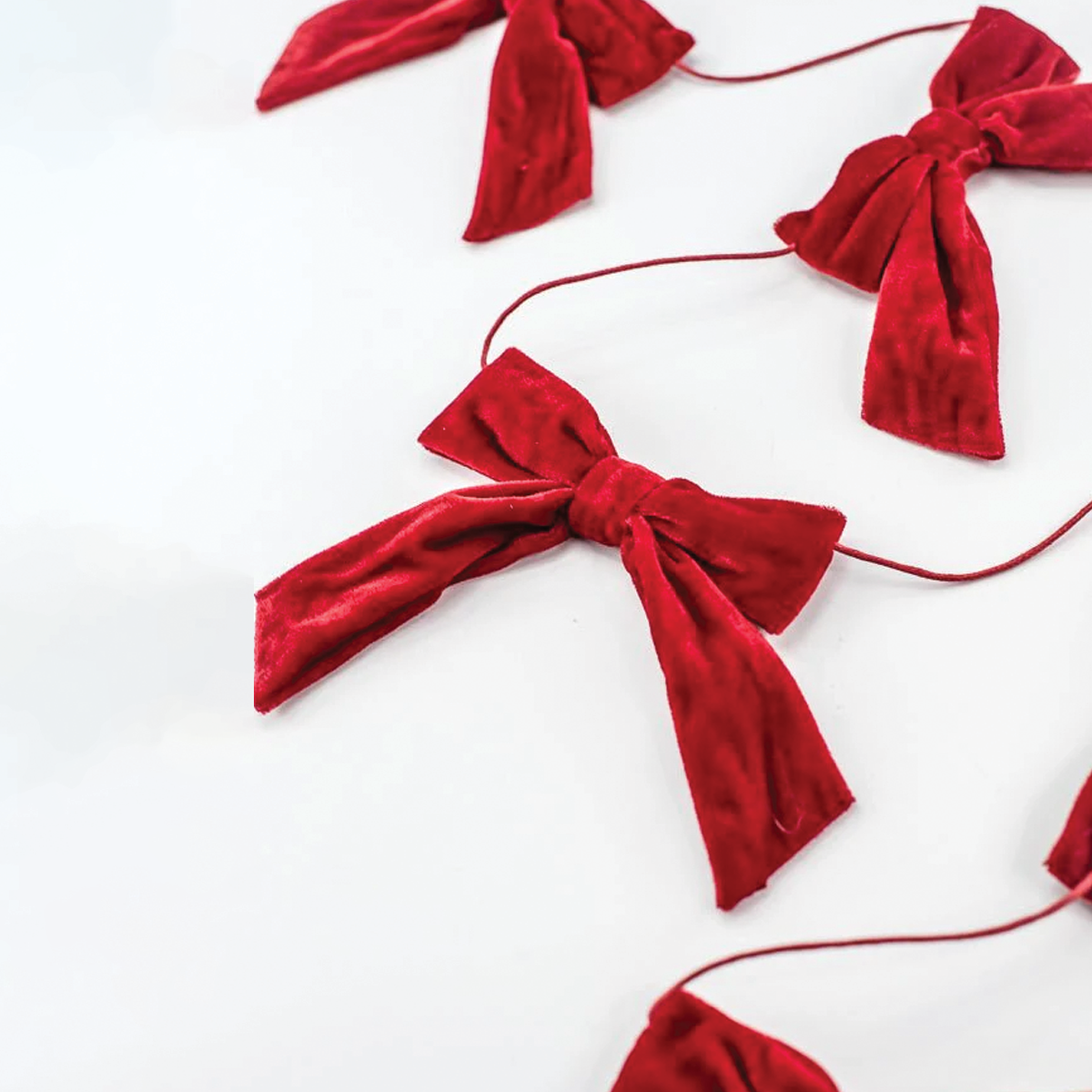 Red Bow Garland, 5 ft.