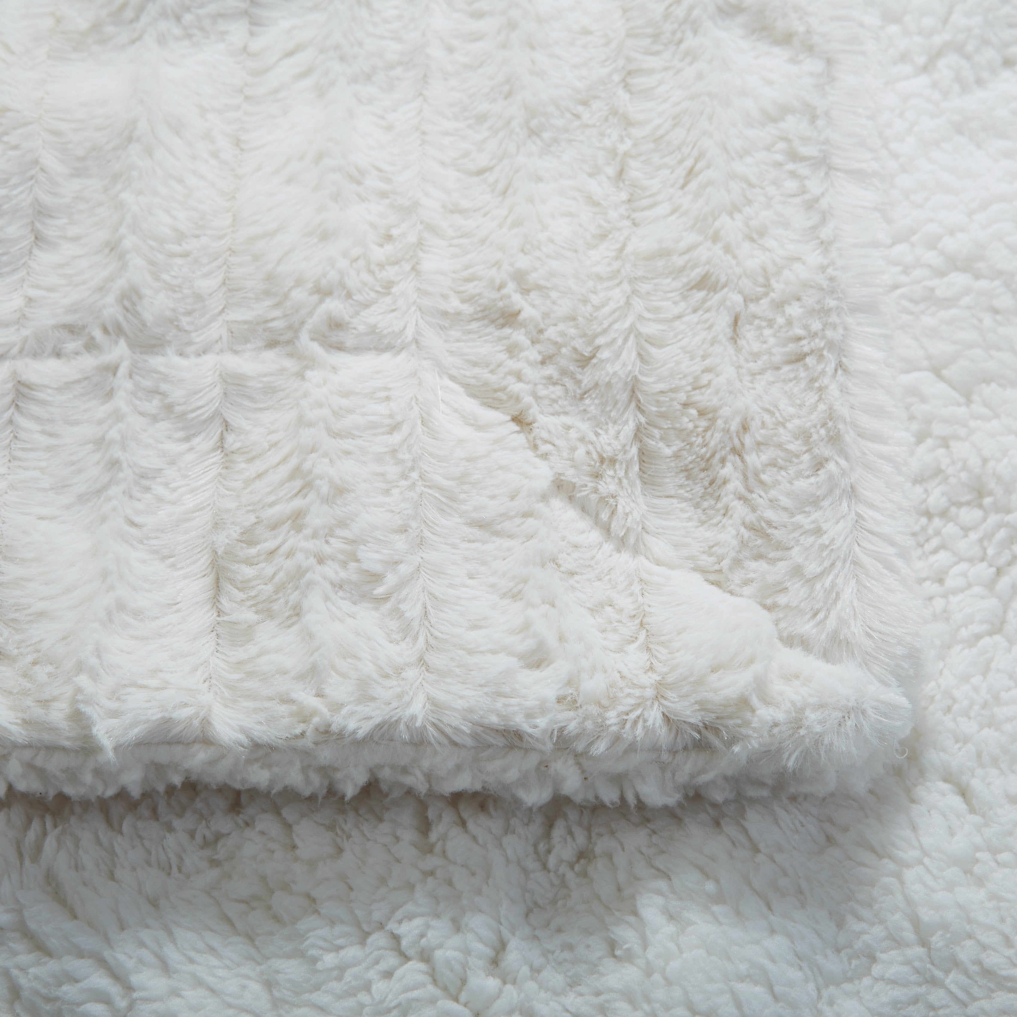 White Ivory Blanket